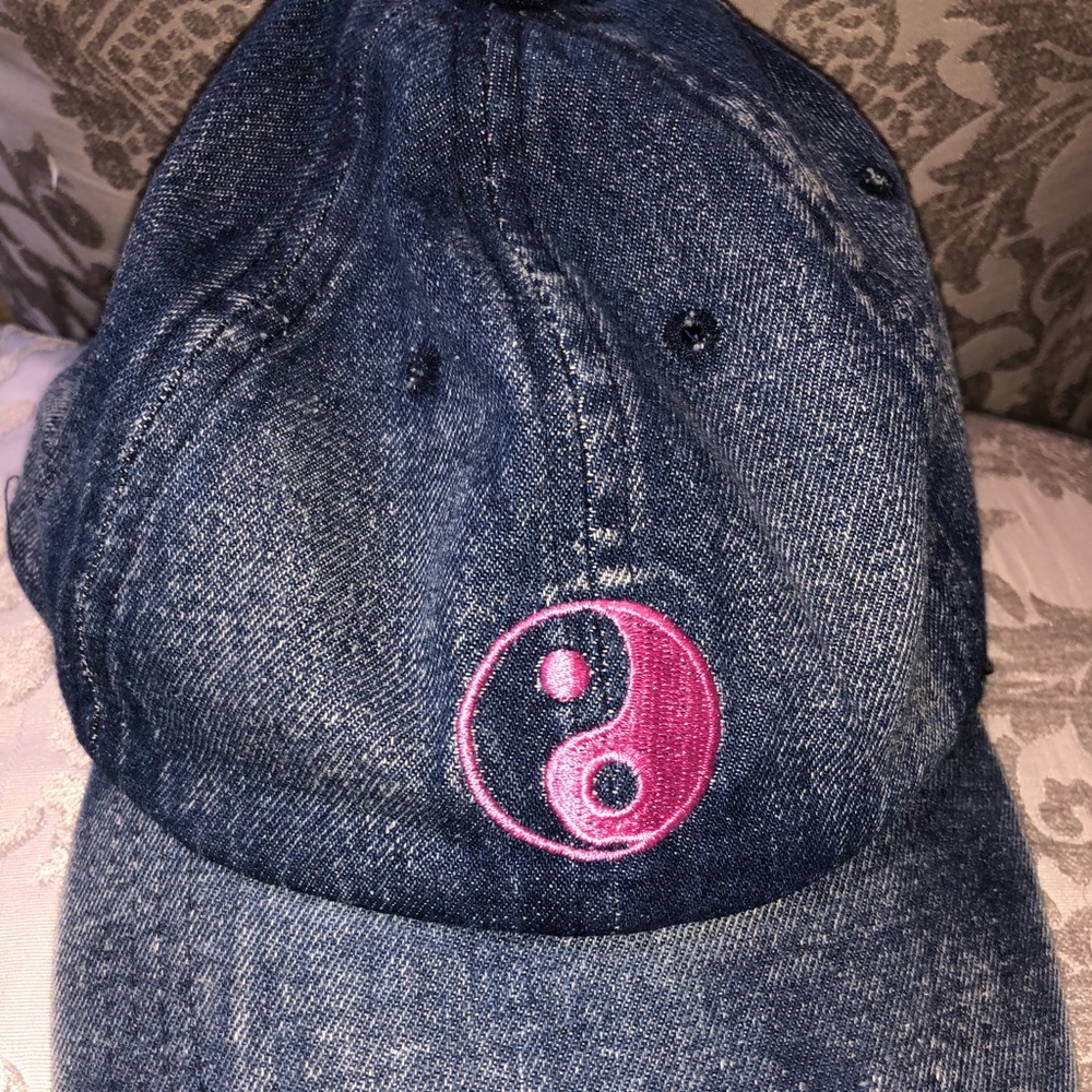 Denim Yin & Yang hat